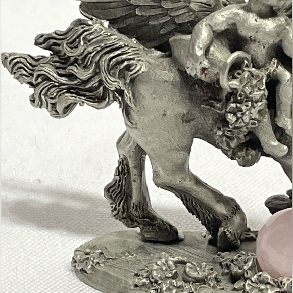 Vintage Comstock Pewter figure 2.25" Cherub on aUnicorn excellent condition - Picture 12 of 13
